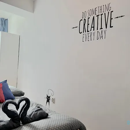 홈스테이 Creative - 10 Minutes To Old Town & Seaside